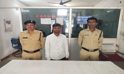 Cheated 19 thousand by winning the trust of the shopkeeper: used to transfer money to the account of relatives, accused arrested from visakhapatnam - news2news. In